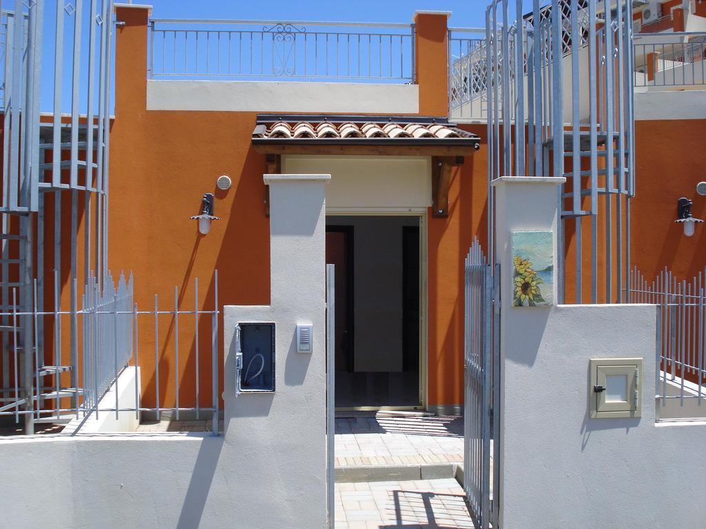 35G Borgonovo Apartment Pizzo  Luaran gambar
