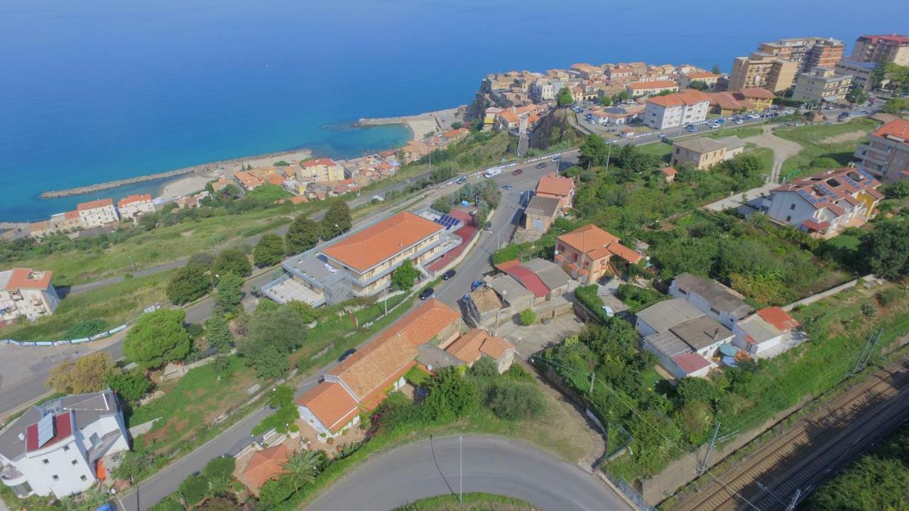 35G Borgonovo Apartment Pizzo  Luaran gambar